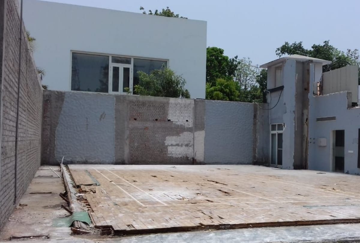 inquiry completed for damage in akhilesh yadav banglow