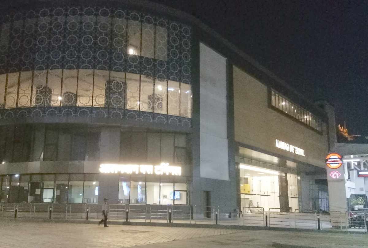 modern bus stop will start on 12 june in lucknow