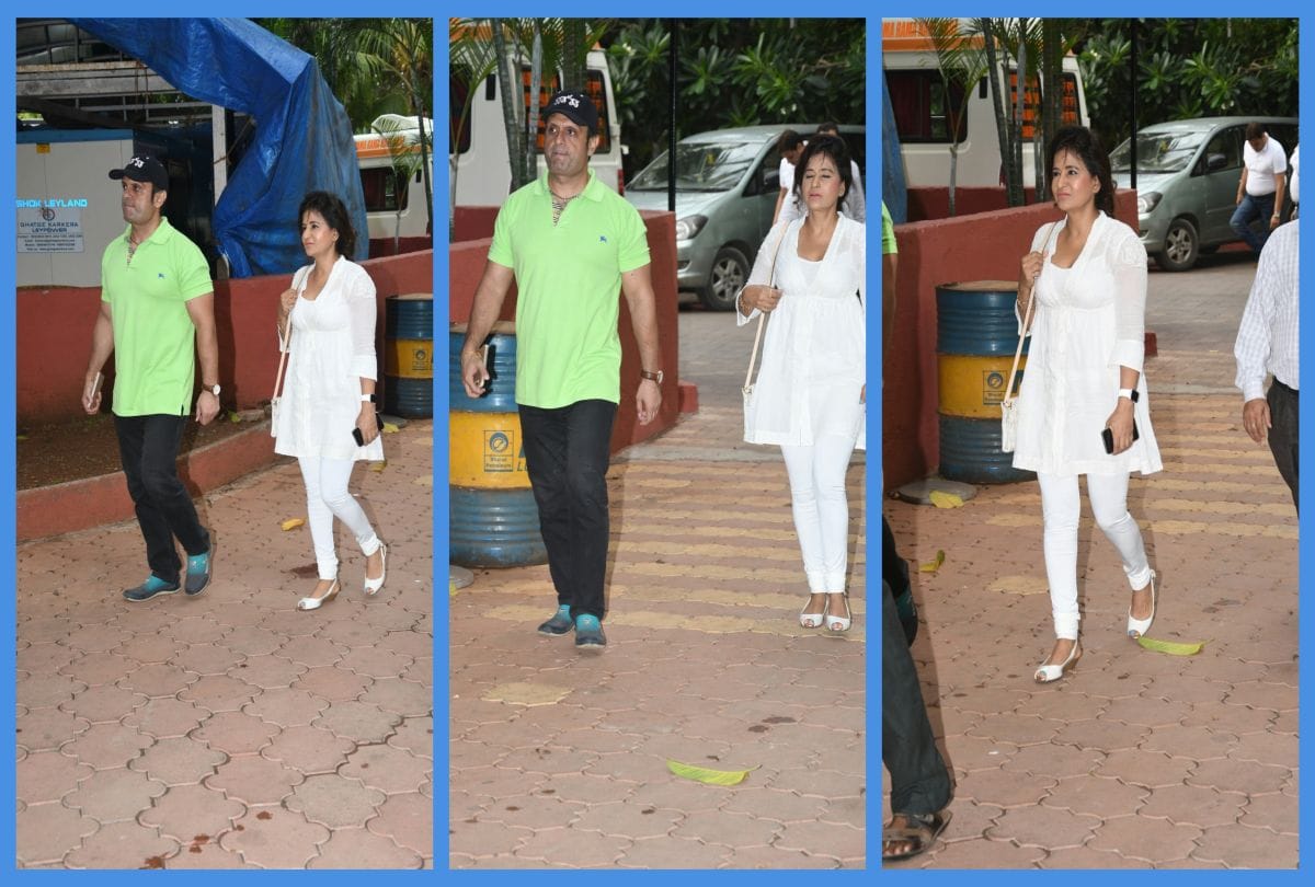 Bollywood celebrities pays tribute to Director Anil Sharmas mother in prayer meet 