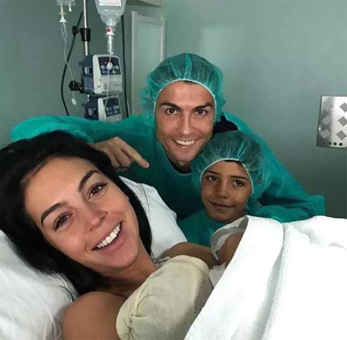 cristiano ronaldo set to get married with georgina rodriguez