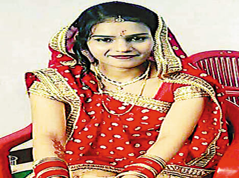 Murder of former station master's daughter-in-law in farrukhabad