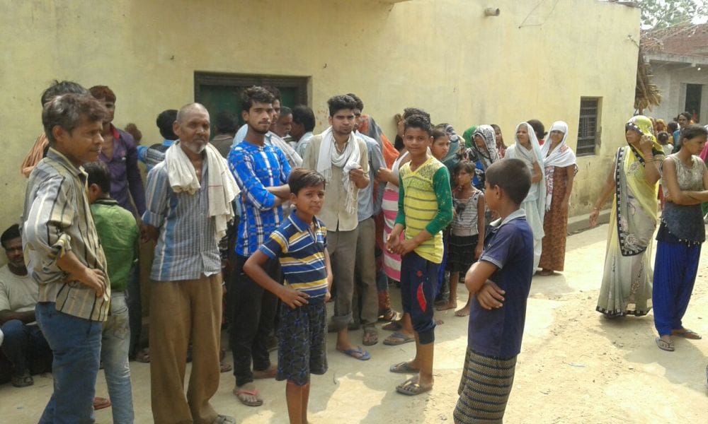 firozabad young man murder by sharp weapon
