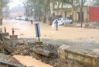 Heavy rain, storm devastation in himachal pradesh