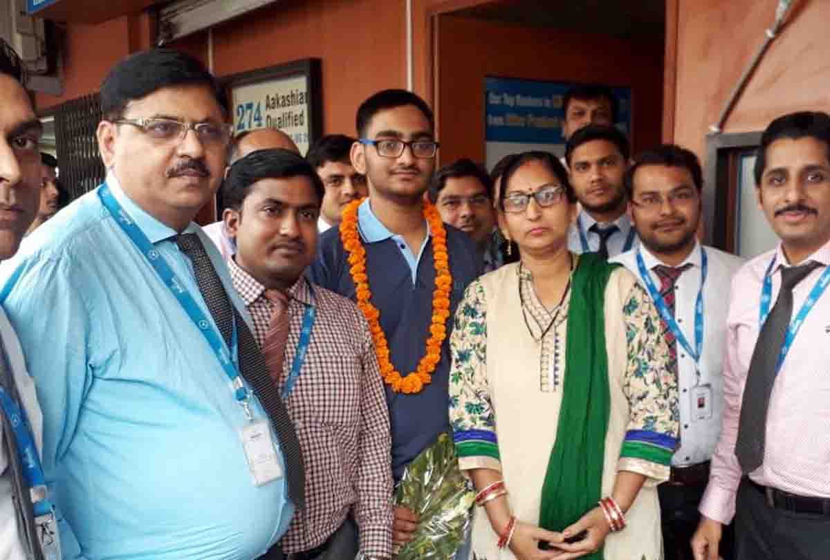 Prerak Tripathi From Kanpur is topper in JIPMER