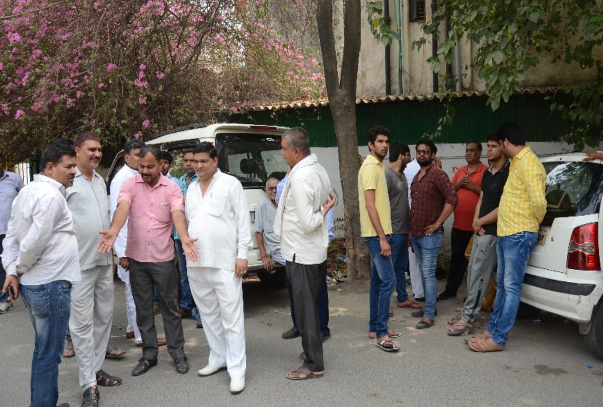 at noida authority engineer house it raids for 36 hours 25 property 2 family reveal now dismissed