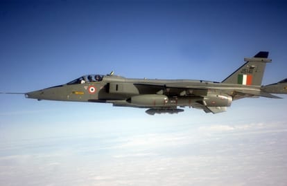 Details and specifications of supersonic fighter plane SEPECAT Jaguar