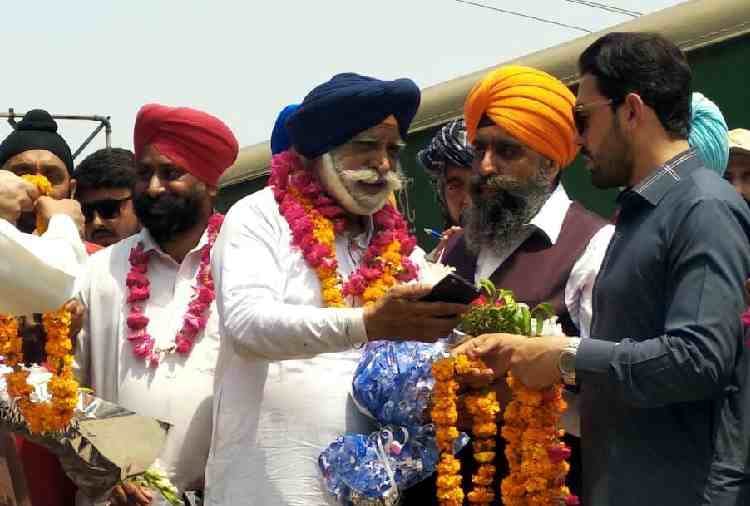 pakistan refuse to release visa to indian sikh sangat