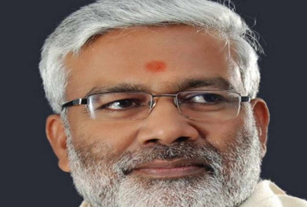 Political career of Swatantra Dev Singh.