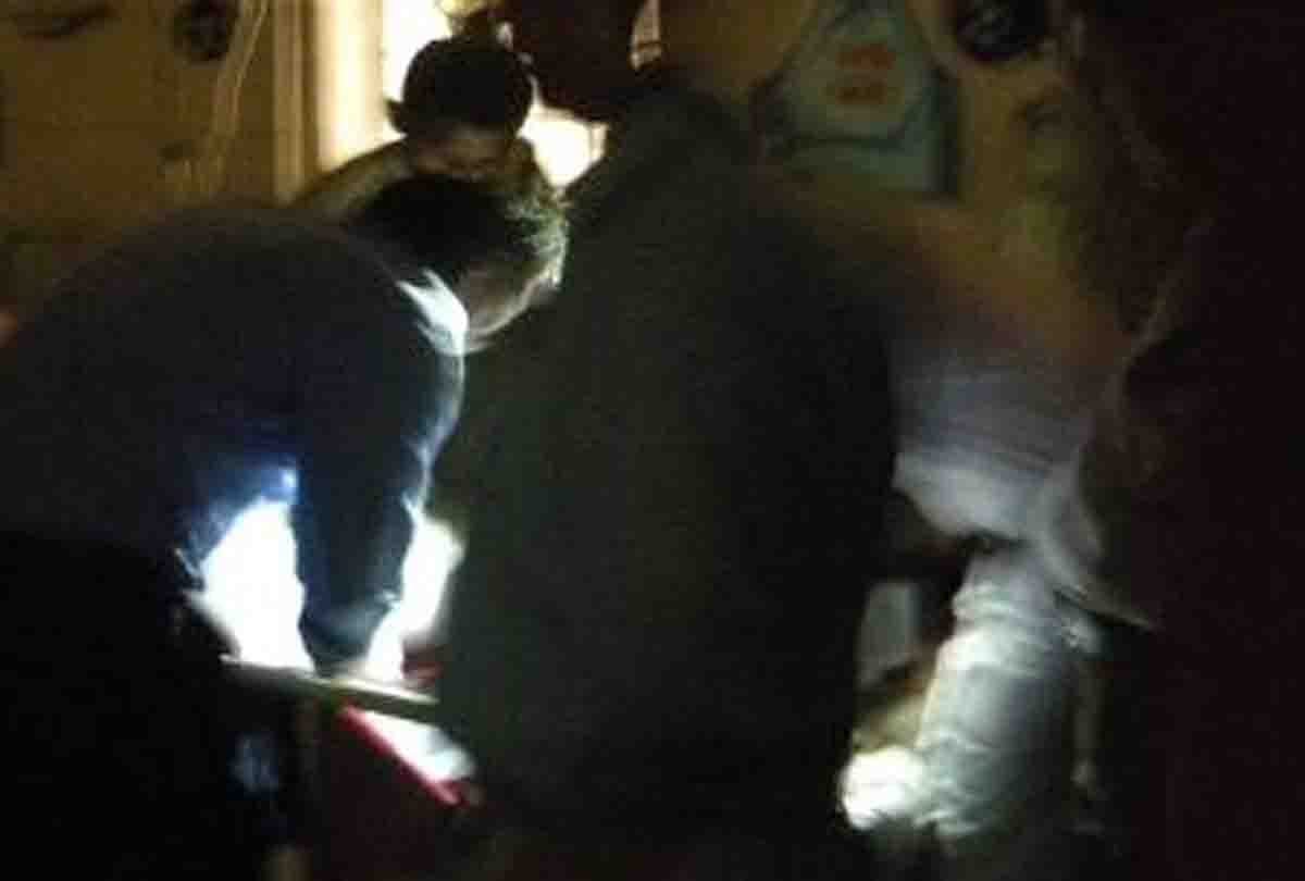  District hospital under power cut , treatment of emergency under torch ligh