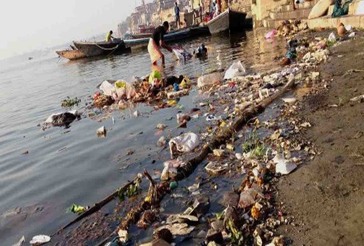 Oxygen decreased in river Ganges