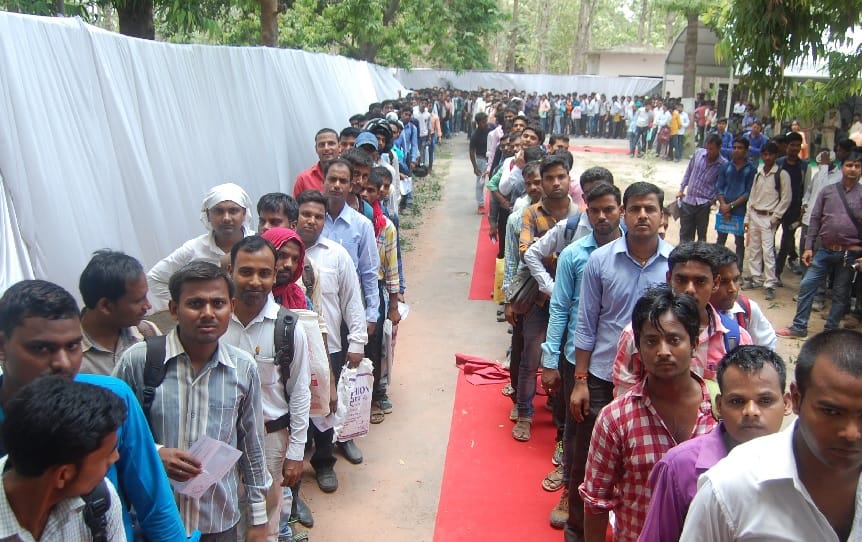 रोजगार मेले के पहले दिन 3311 को मिला रोजगार