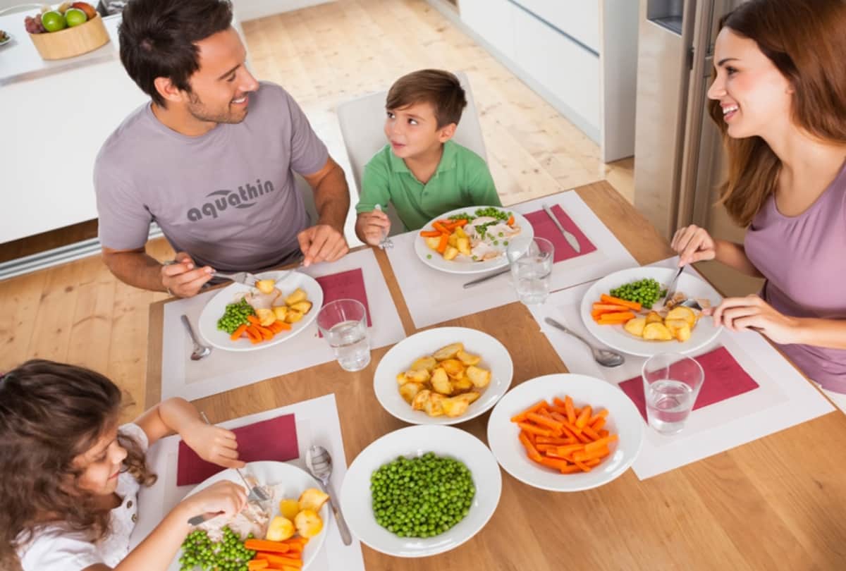 know dining table related vastu remedies for healthy life