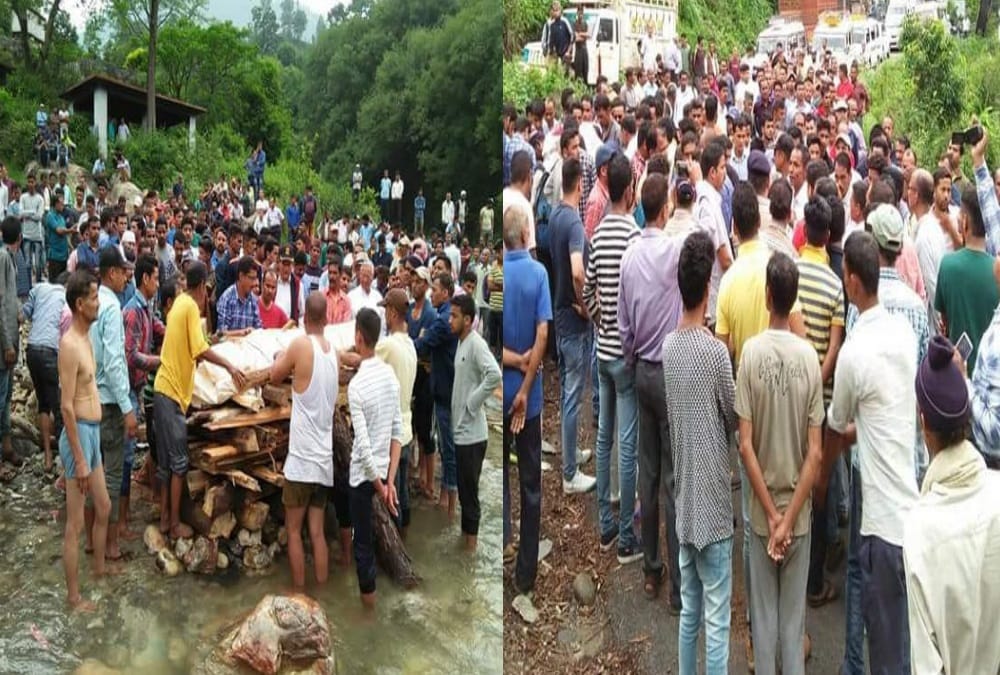 Folk singer pappu karki funeral emotional photos