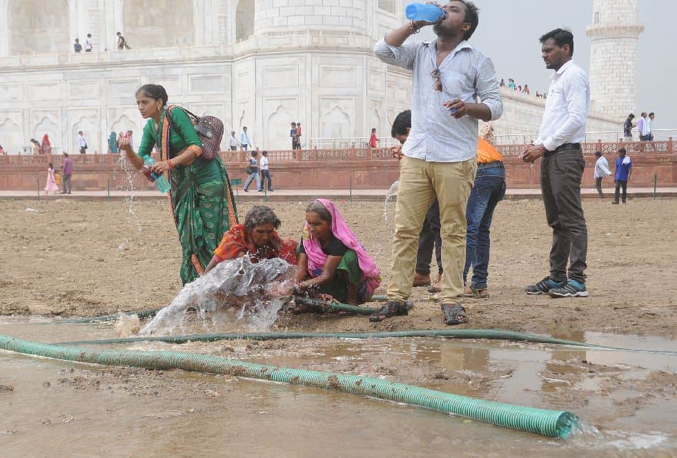 Ban on plastic bottle at Taj Mahal from July
