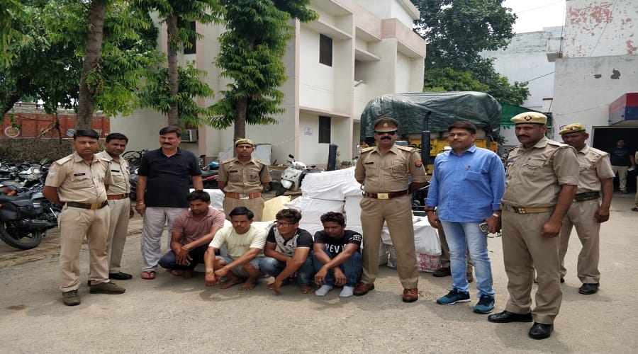 UP: Four youth arrested including 60 boxes of illegal liquor