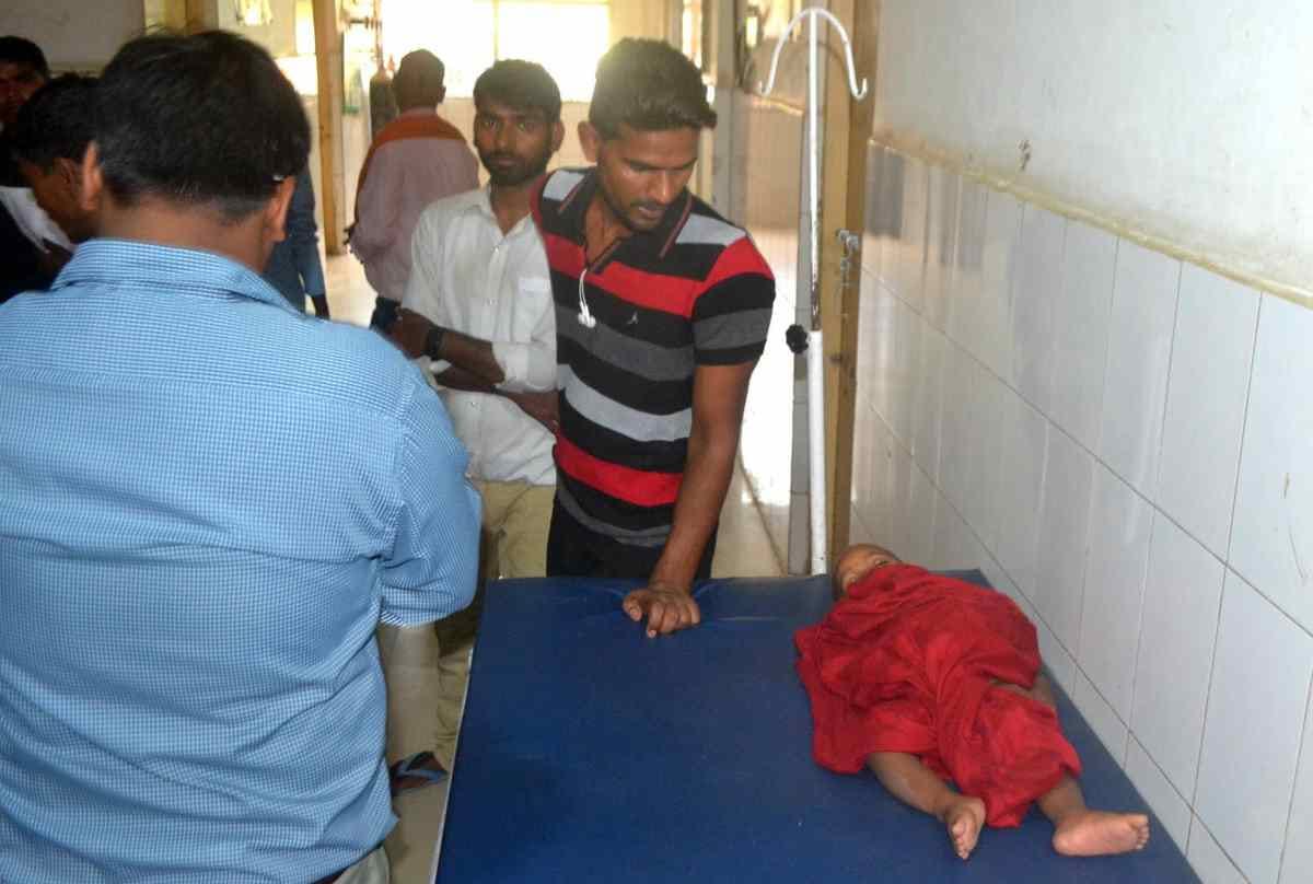 Gas cylinder leak in azamgarh six people died