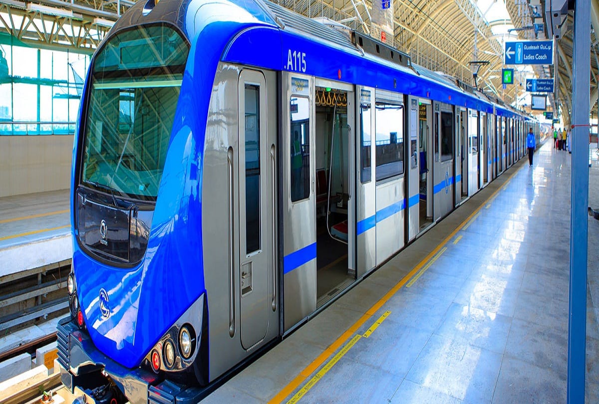 CMRL Recruitment 2018 for 33 General Manager, Architectural Expert and other posts