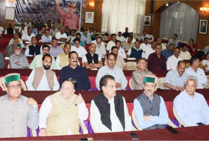 factionalism in Congress after rajni Patil's reached Himachal