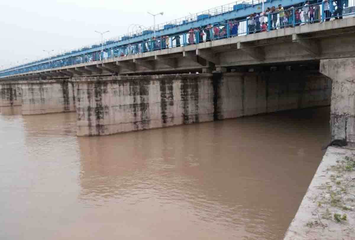 Adani's company to get the Ganges to get rid of dirt next month will start work