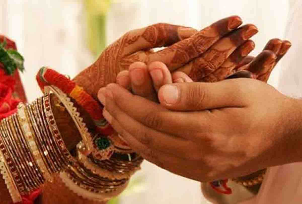 Why do girl change their mobile number after marriage