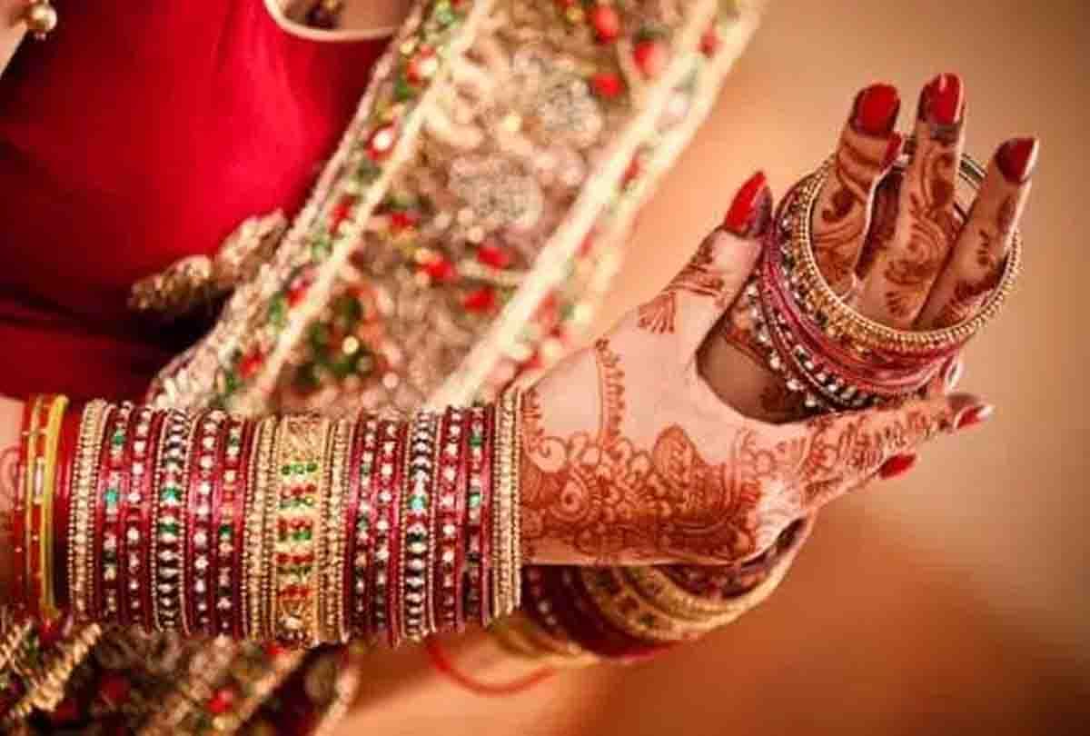 Why do girl change their mobile number after marriage