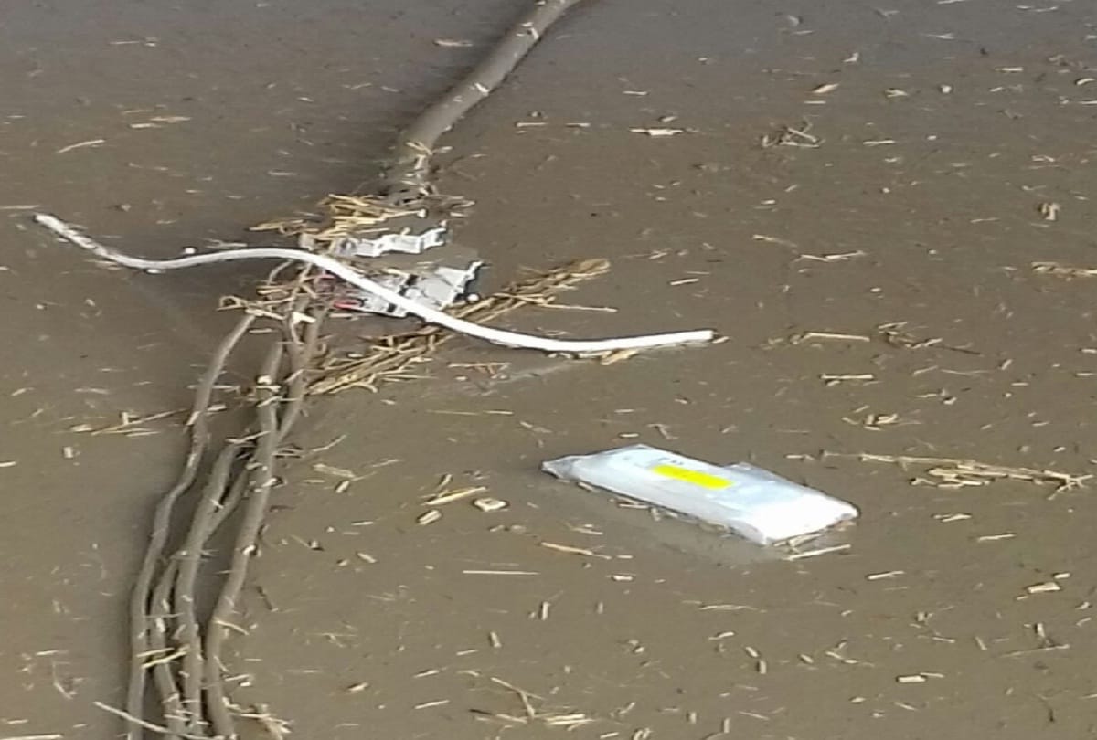 cracks in Eastern Peripheral Expressway, water logging in Digital Gallery 