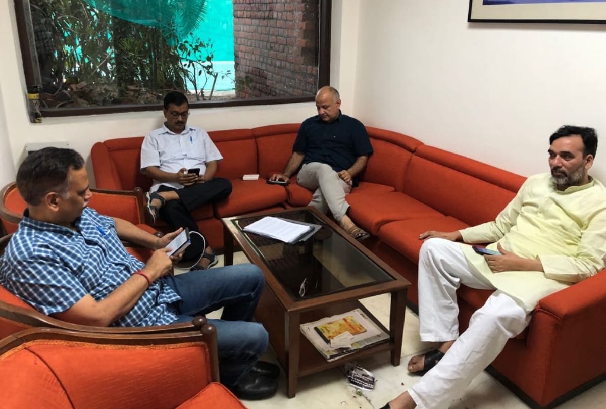 CM Kejriwal given ultimatum to PM modi for terminated strike in two days 