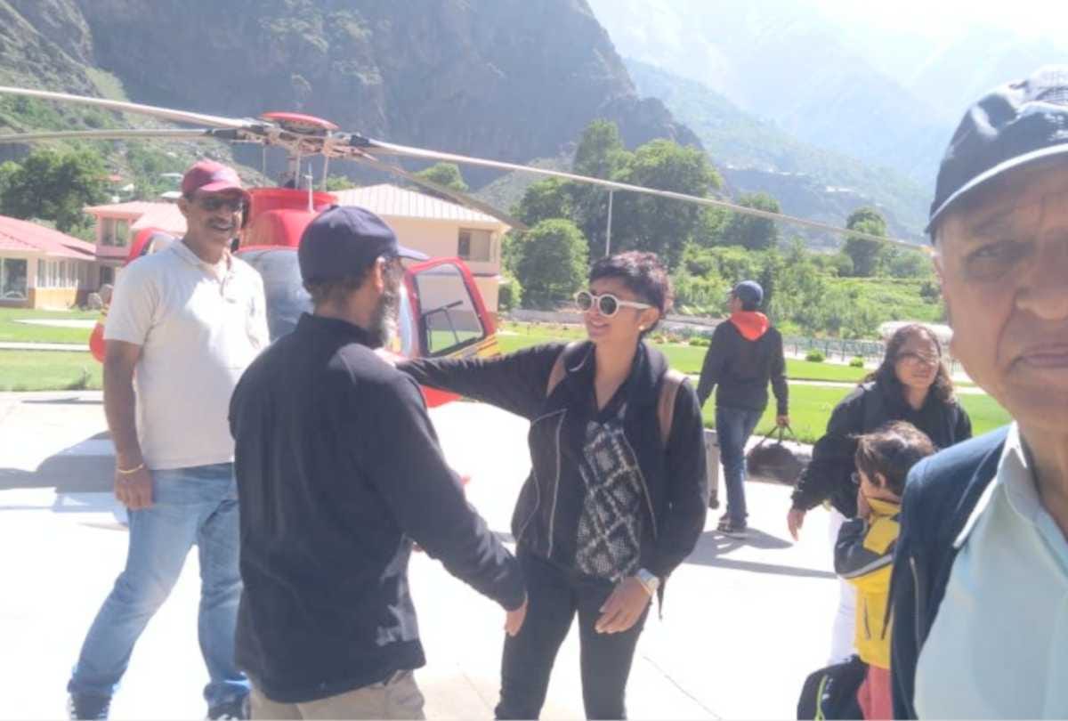  bollywood star Aamir Khan wife kiran left for bombay after 10 days kinnaur tour