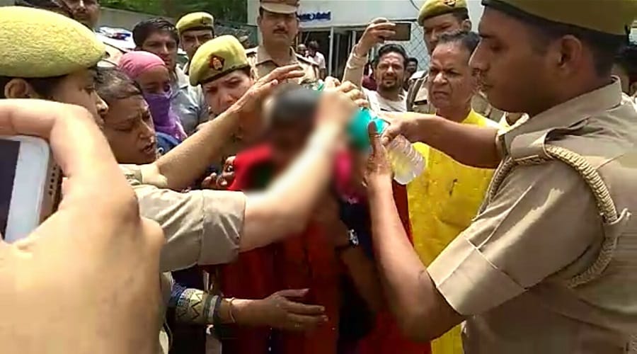 UP: Schoolgirl tried suicide in front of SSP office