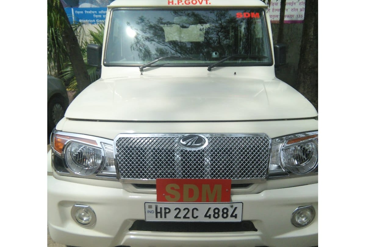 Beacons gone now name plates to show status on Roads in Hamirpur Himachal Pradesh