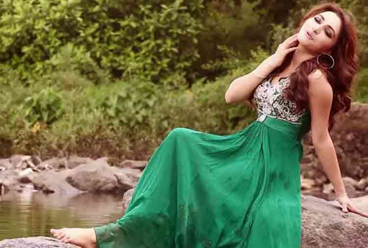 5 TOP PUNJABI HEROINES WHO CAN FAIL DEEPIKA AND KATRINA IN BOLLYWOOD
