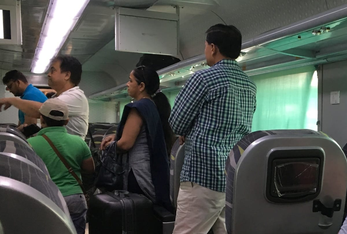 passengers liked new Bogie of sahtabdi 