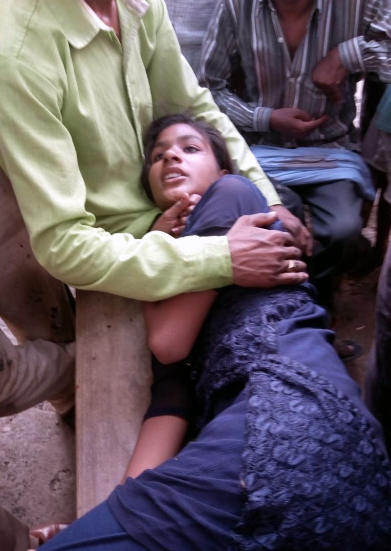 ट्रैक्टर ट्रॉली पलटने से दो बालिकाओं की मौत, 22 घायल