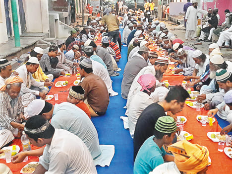 collective iftar to splash in The last days