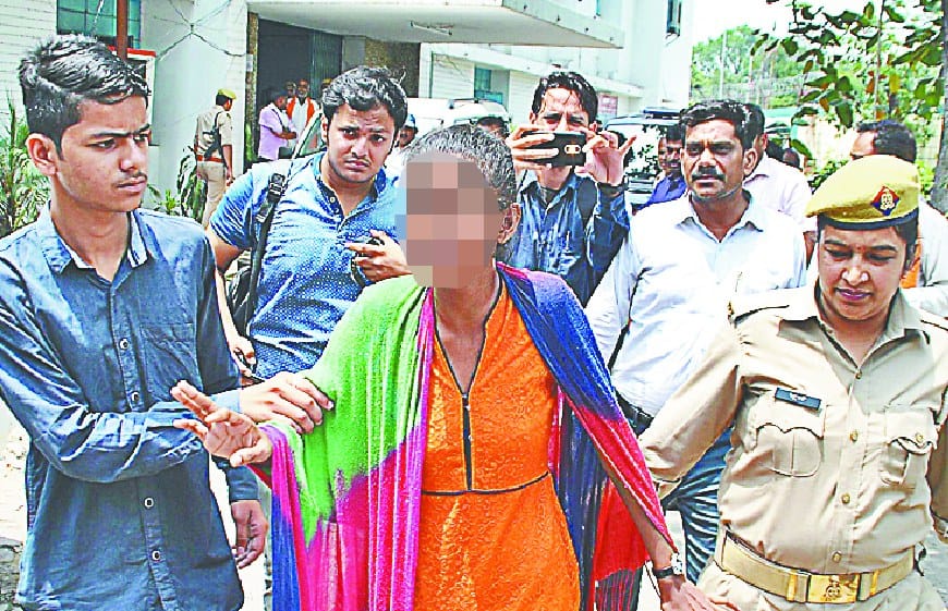 ssp office par chaatra ne ki aatmdhaah ki koshish