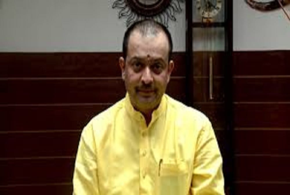 Know what happened in bhayyuji maharaj house before the suicide 