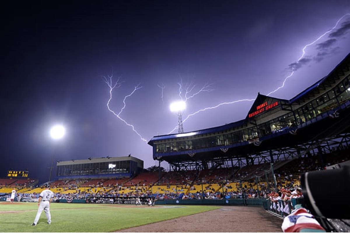 Indian cricketer died due to thunder lights falling from sky