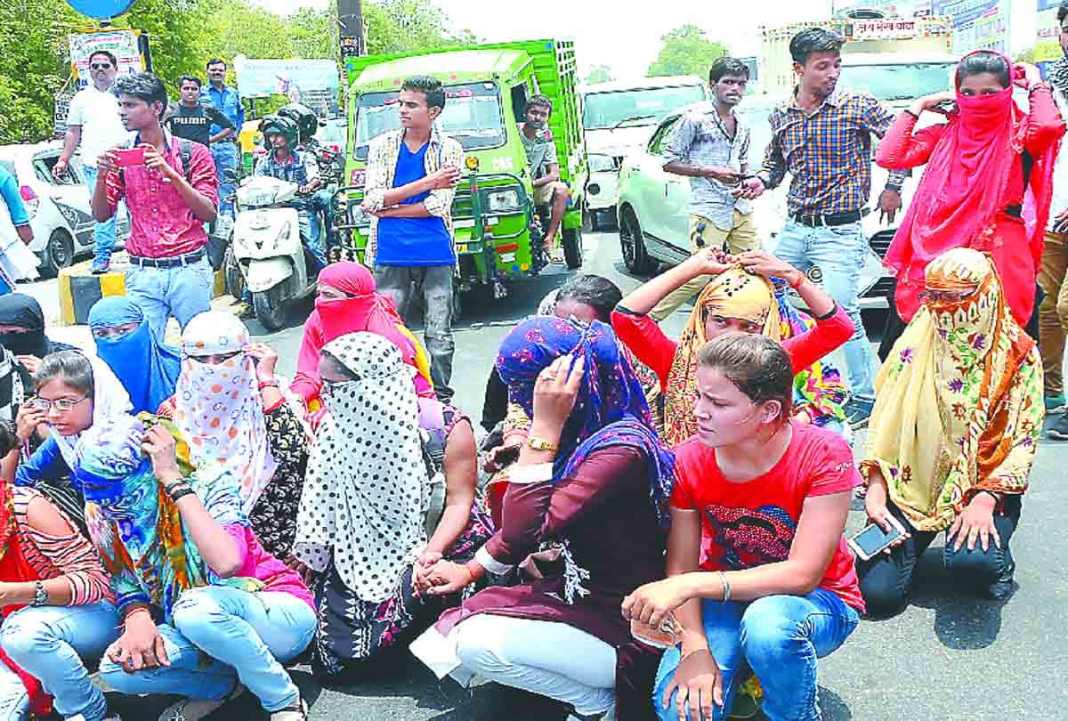 Police beat students of CSJM University