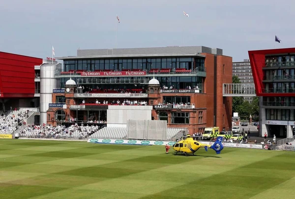 Air ambulance lands on outfield to help ill spectator during clash between Lancashire and Essex