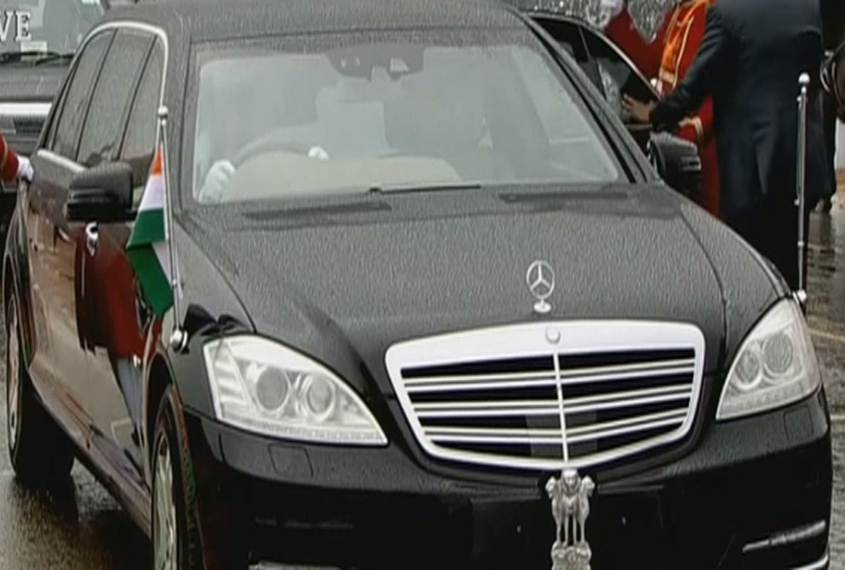 The indian president Official car have no number plate