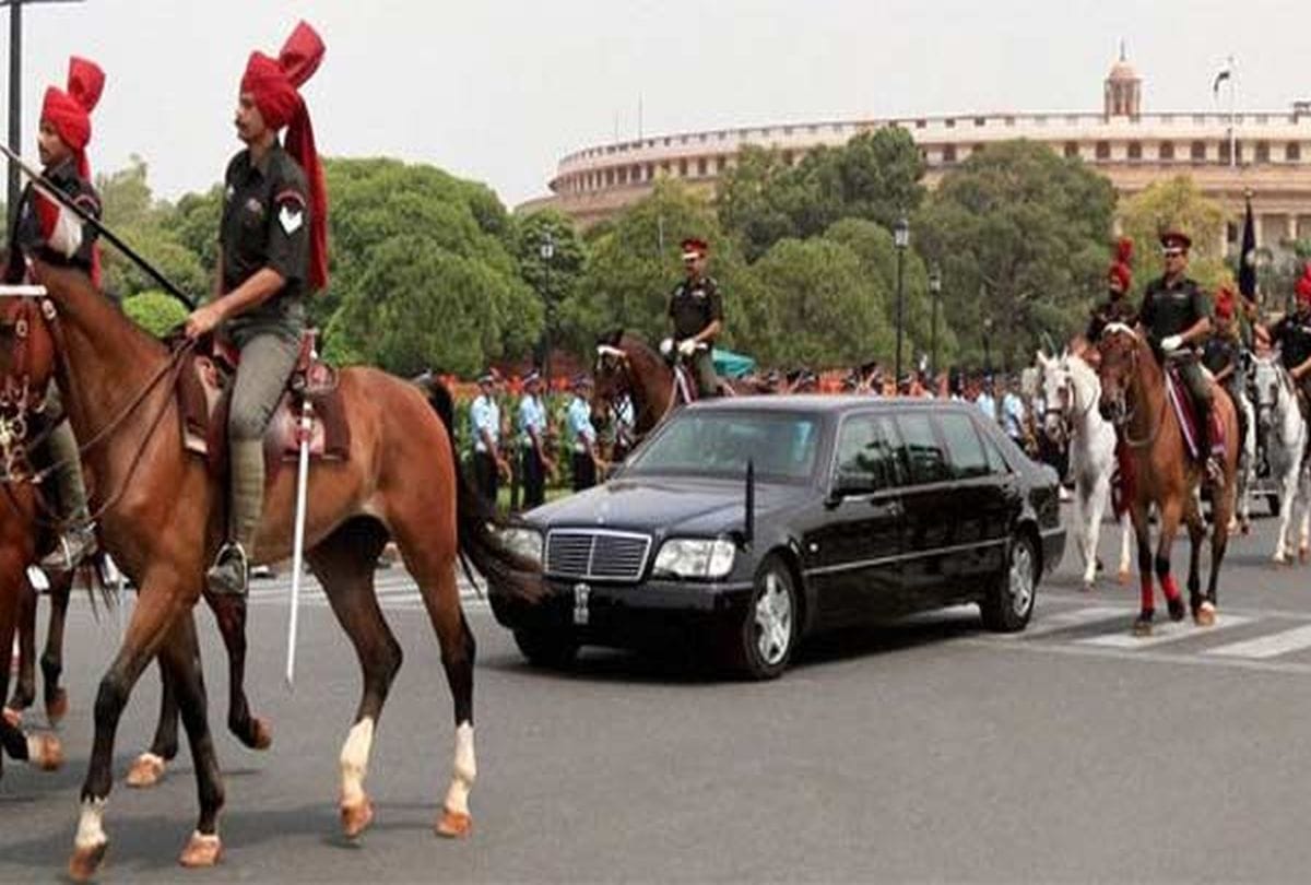 The indian president Official car have no number plate