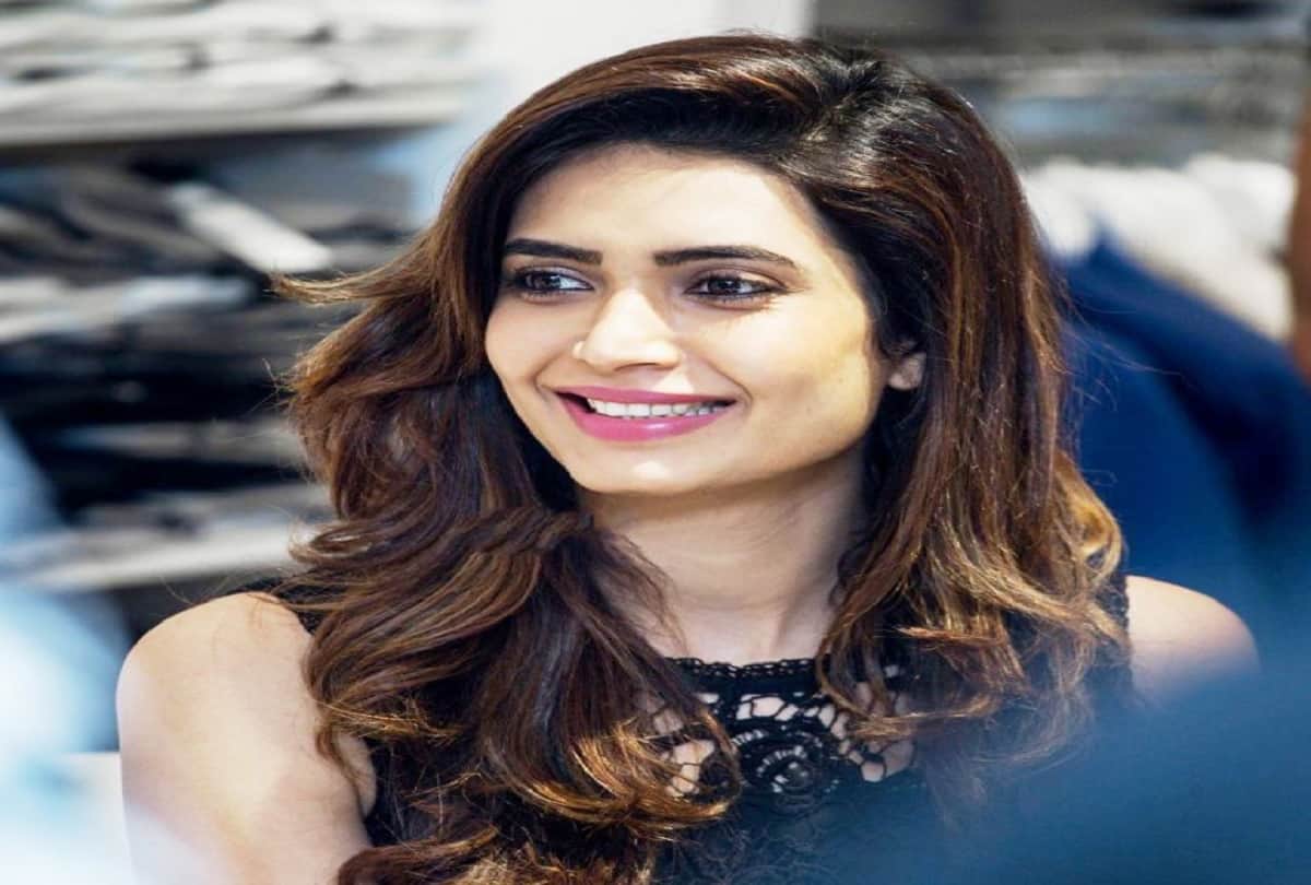Suspense on actress Karisma Tanna Role in film Sanju
