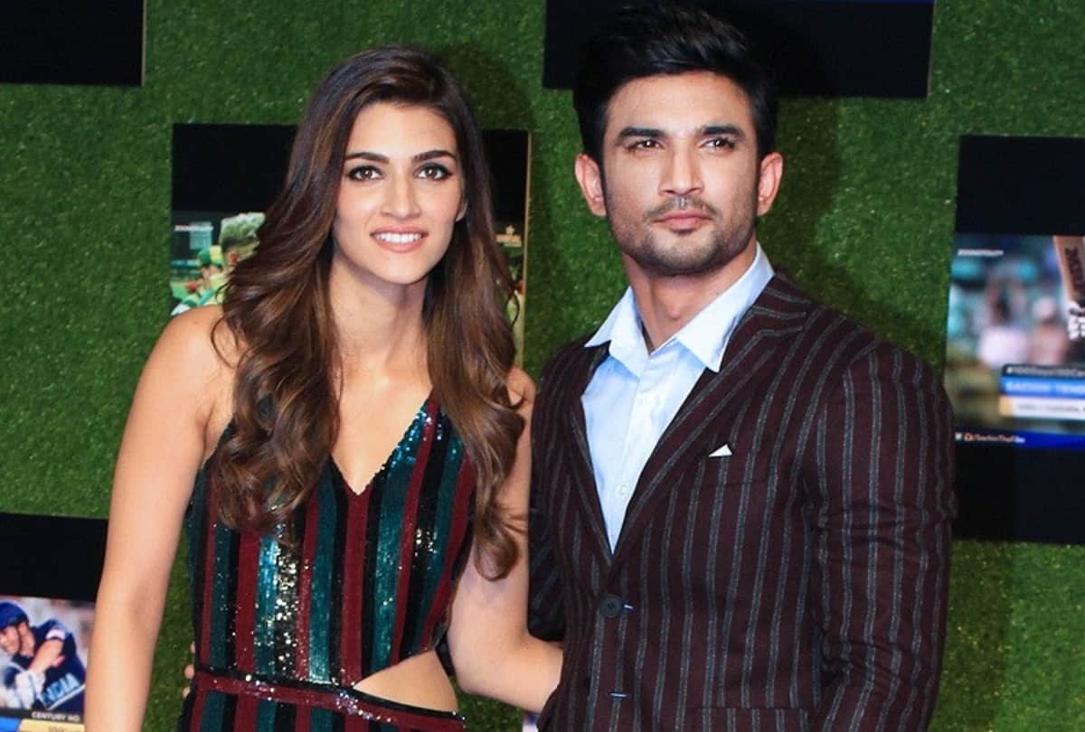 Like Virat Kohli And Anushka Sharma These Bollywood Celebrity Couples Spotted Twinning In Style 