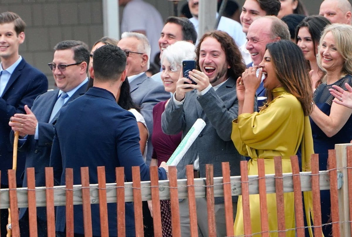 Nick Jonas praposed Priyanka Chopra in cousin wedding 