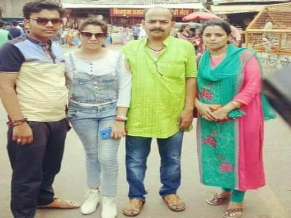 firozabad photos from Shirdi were sent to relatives 