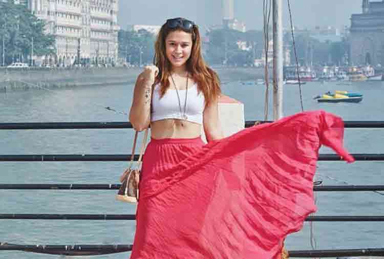 Jackie Shroff daughter krishna viral photoshoot father give this statement