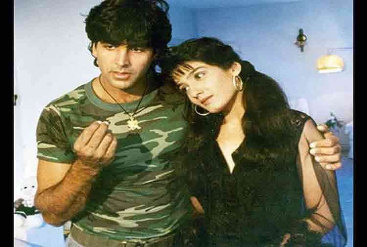 AKSHAY KUMAR CLOSE TO REKHA BREAK THE RELATION WITH RAVEENA TANDON