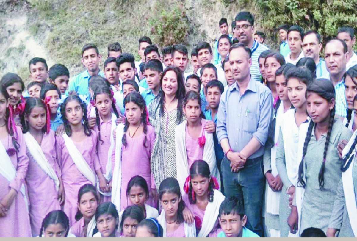 hunger strike of baghaigarh school students ended by child commission