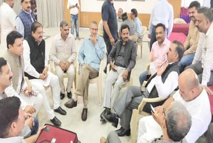 congress incharge rajni patil statement over Expelled leaders