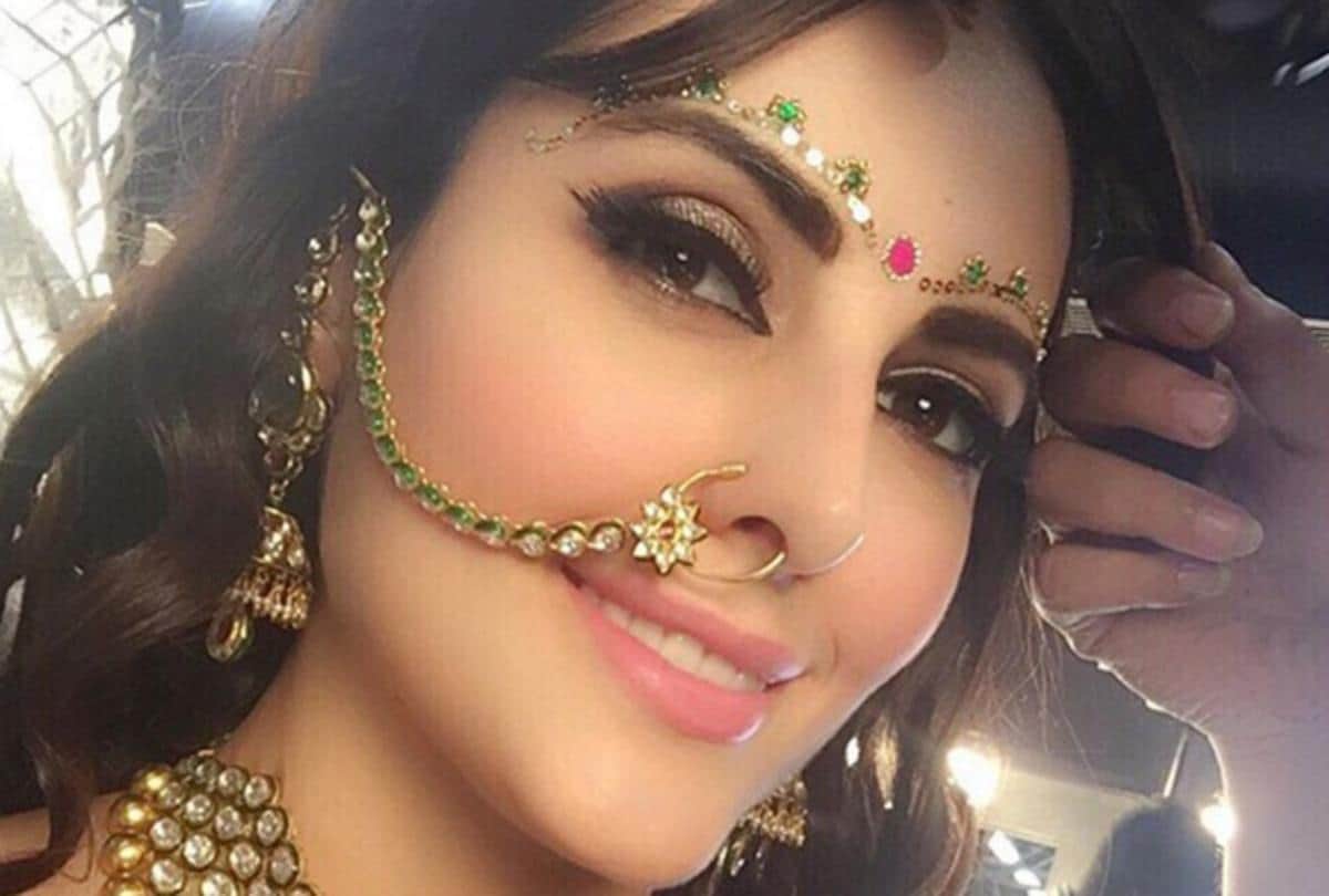 mandana karimi topless photos viral on social media